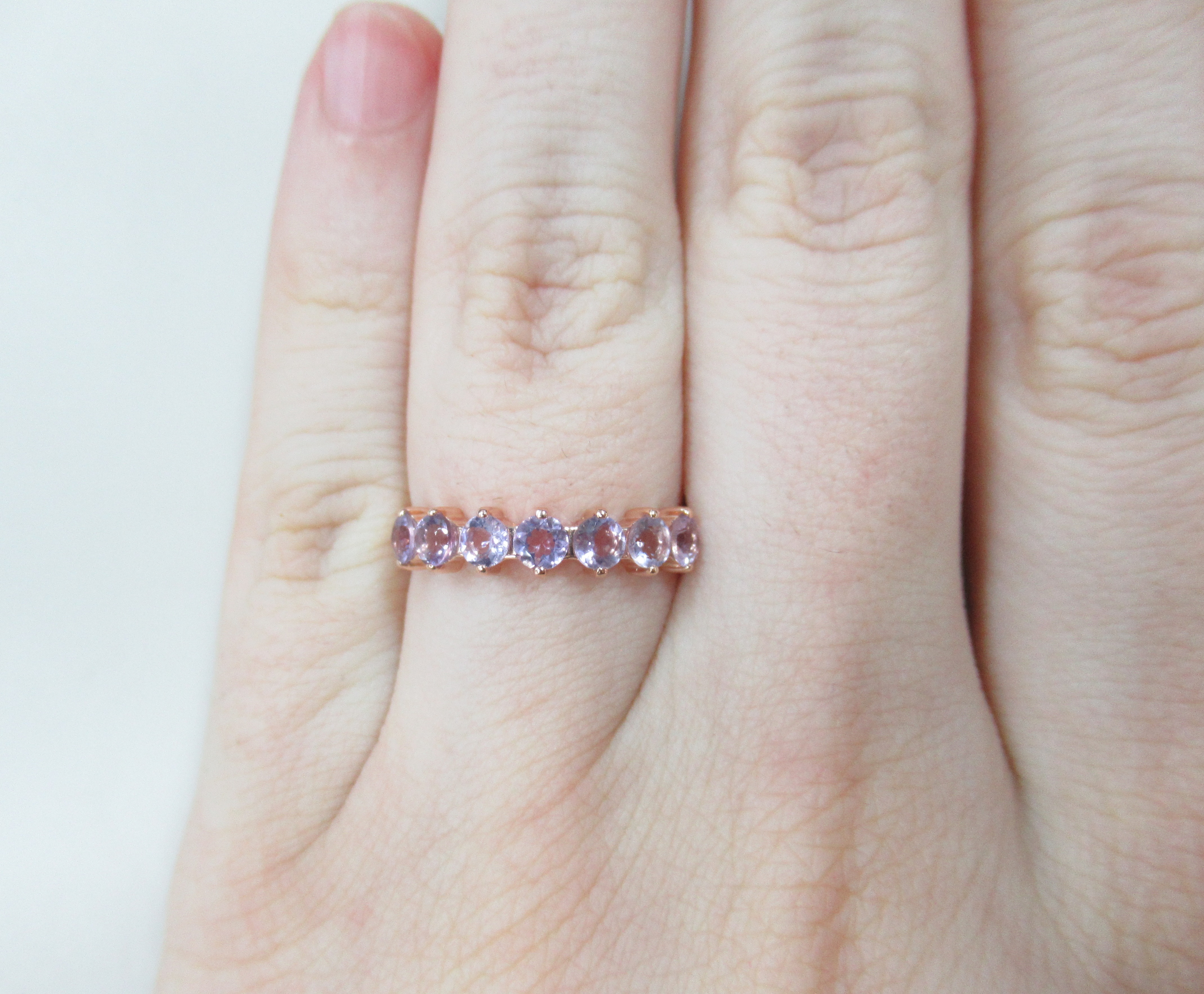 Серебряное кольцо с аметистами